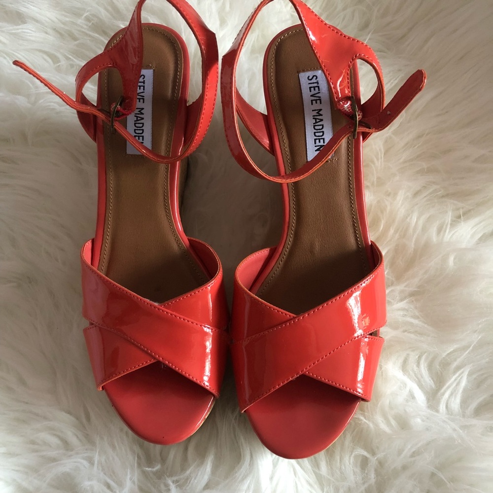 ❗️Steven Madden Coral Parent Wedge 👠